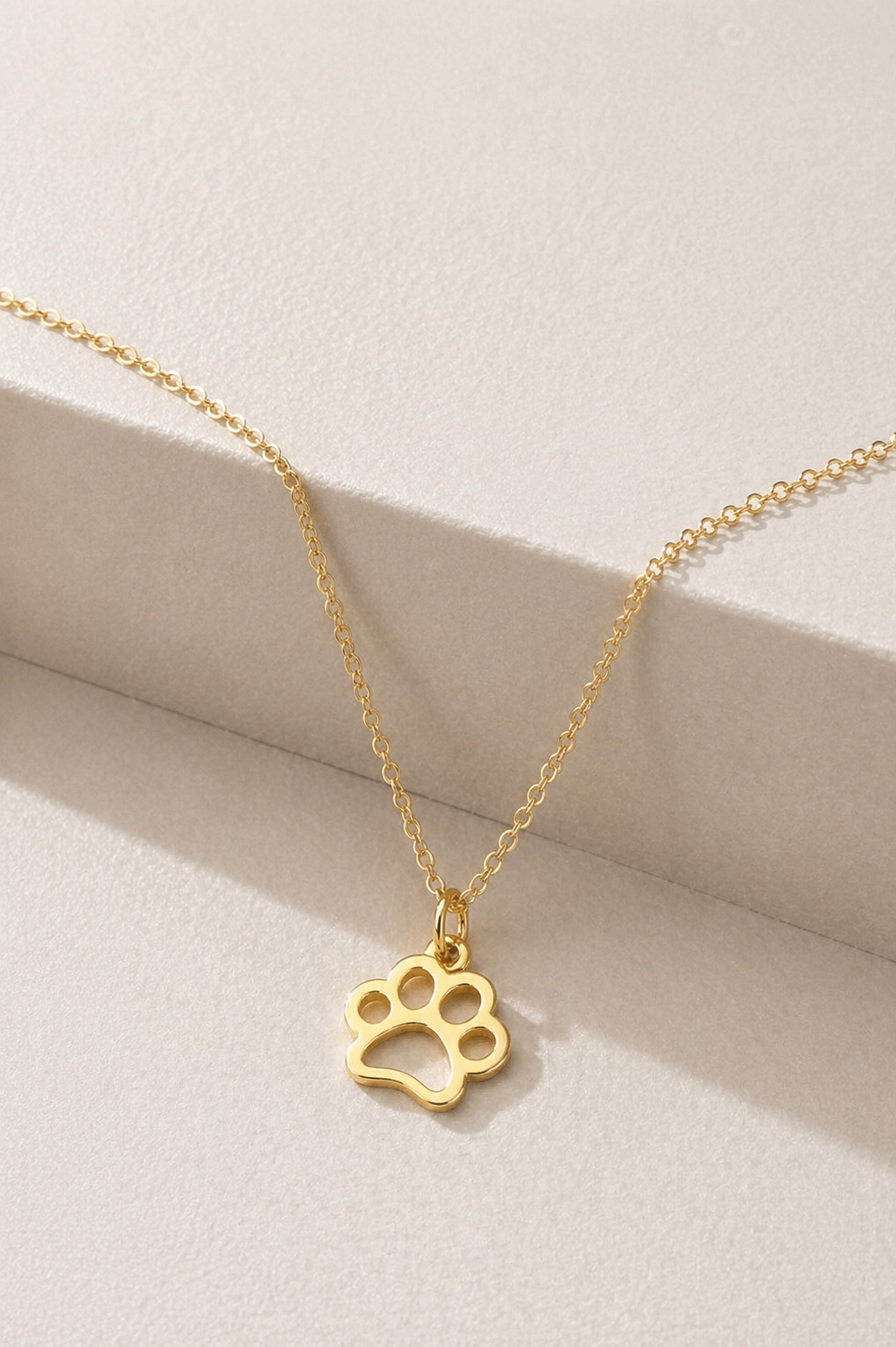 Chain Dog Footprint